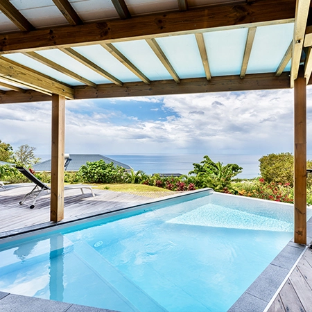 Infinity‑Pool mit Meerblick